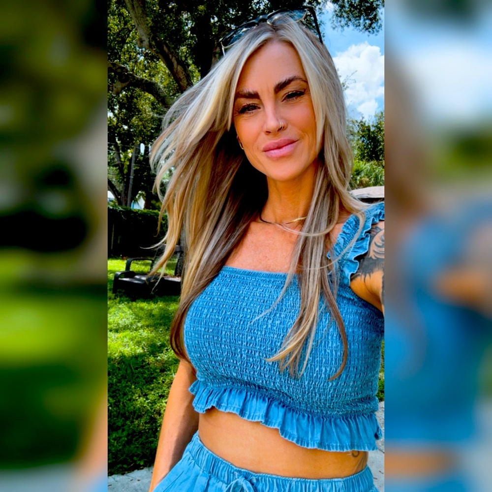 Meet your Posher, Ariel